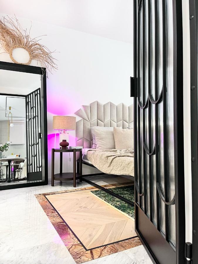 Design+Luxus Apartment Im Zentrum! +Netflix Варшава Экстерьер фото