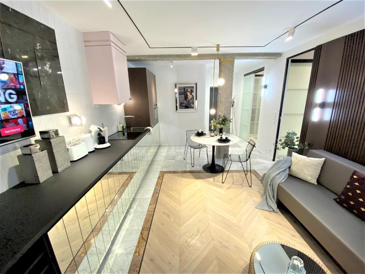 Design+Luxus Apartment Im Zentrum! +Netflix Варшава Экстерьер фото