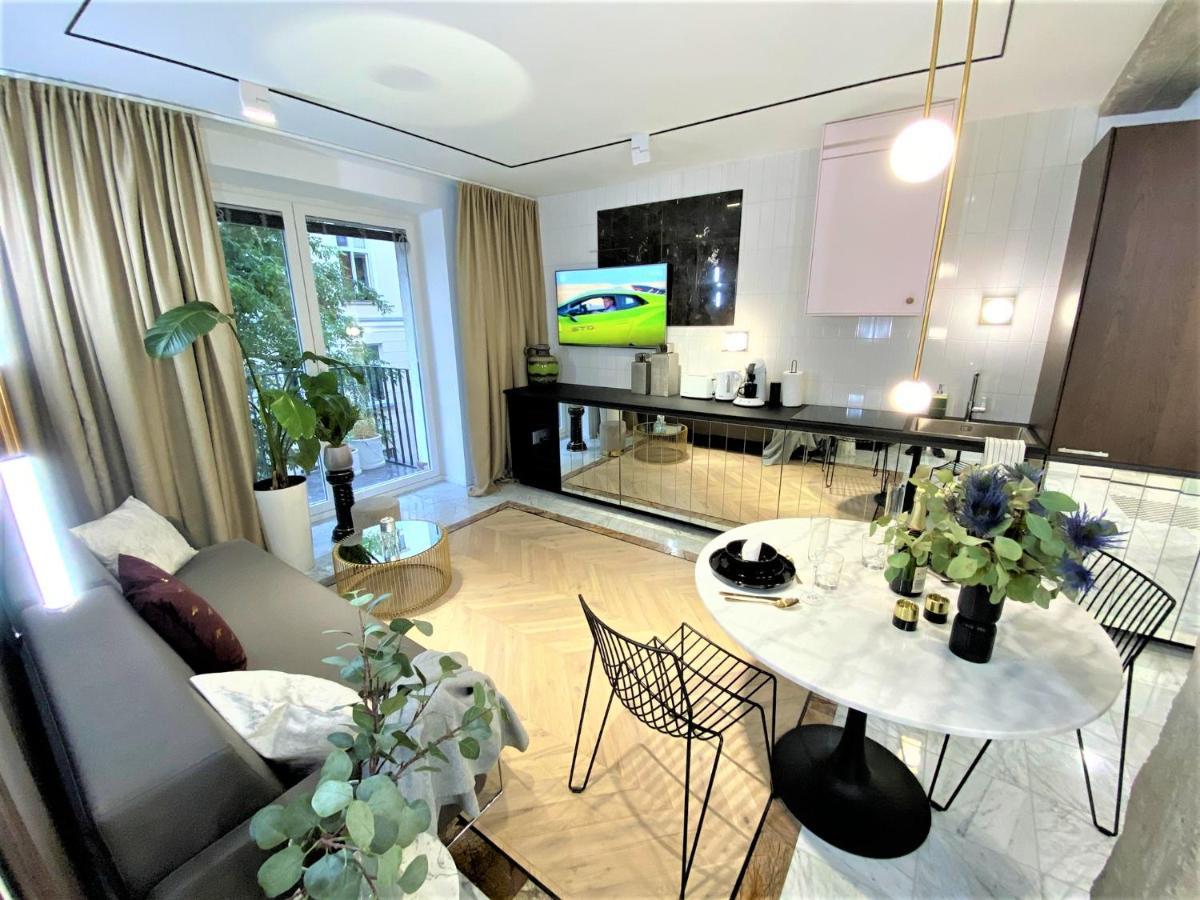 Design+Luxus Apartment Im Zentrum! +Netflix Варшава Экстерьер фото