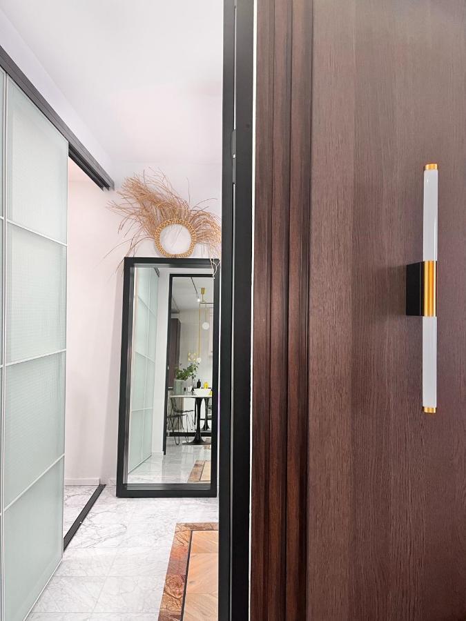 Design+Luxus Apartment Im Zentrum! +Netflix Варшава Экстерьер фото